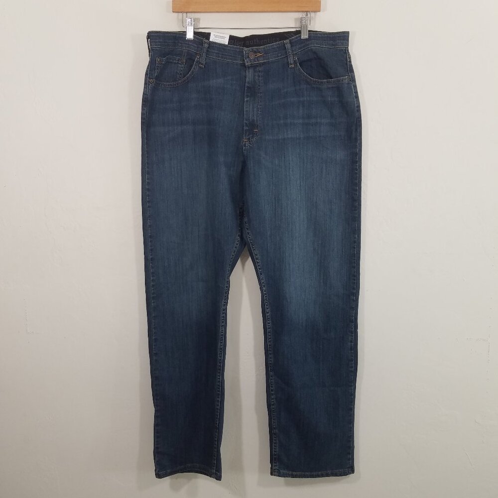 NWT 38X32 Wrangler Authentics Blue Jeans